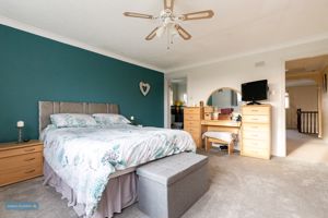 Bedroom- click for photo gallery